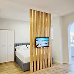 Διαμέρισμα Otium 3min Walk To Golem (Tirana)